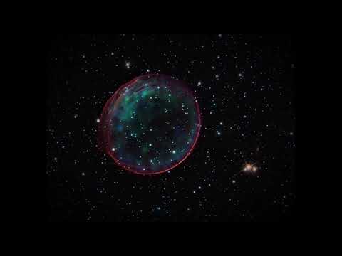 Entangled Scales (Interstices)