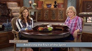 Real Fruit. Real Credentials. with Gloria Copeland and Kellie Copeland (Air Date 9-11-17)