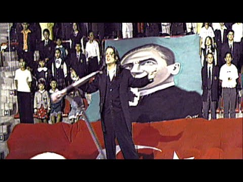 Kenan Doğulu - 10. Yıl Marşı (Official Video)