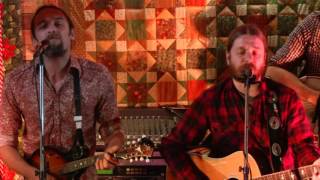 Dead Flowers : Rackhouse Pilfer (wired) @ The Red Room, Cookstown