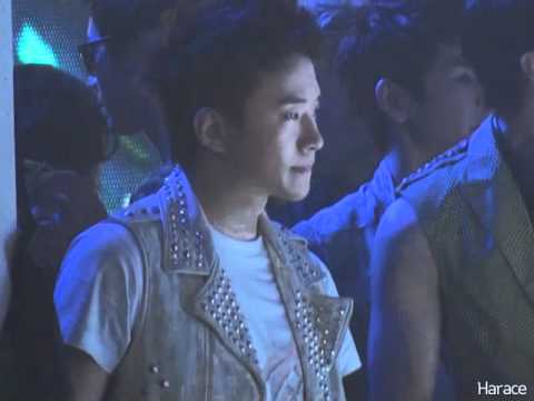 [FANCAM] 110724 JUNHO Inky - leaving the stage