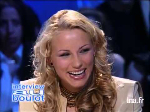 Interview at work with Elodie Gossuin - INA Archive