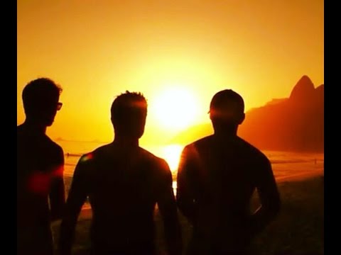 Surf Trio - Mulher Brasileira (Clipe Oficial) Participação Gazu (Dazaranha)