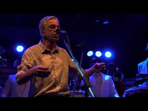 Orkestra Rumpilezz e Caetano Veloso - Oração ao Tempo