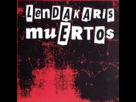 LENDAKARIS MUERTOS. Centro comercial.