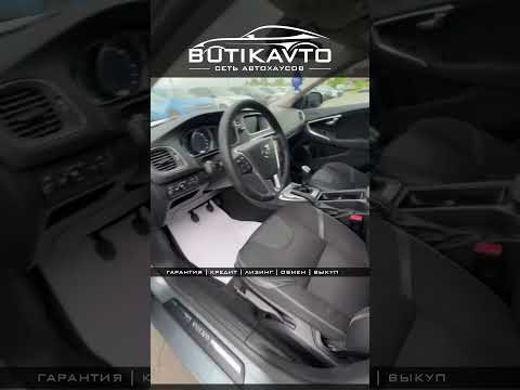 фото volvo v40 ii 0