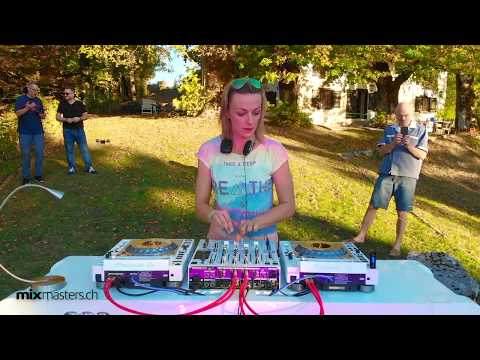 DJ MINA - Dozentin Mixmasters.ch