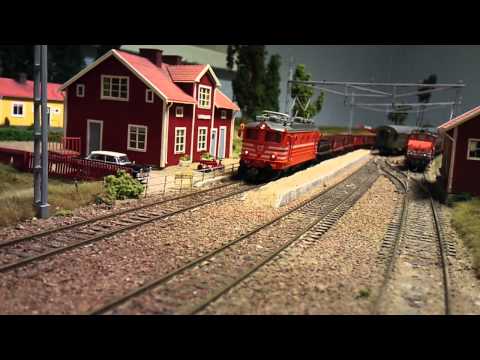 Bt 303 provkörs på ny modelljärnväg i skala Ho