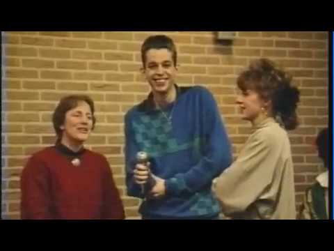 Sinterklaasfeest 1987 basisschool bovenbouw