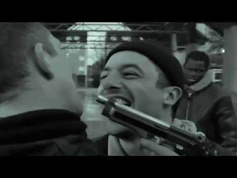 Video thumbnail for Flingue dans la bouche