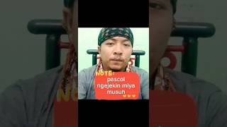 Download lagu miya tanpa panah seperti ibu kos kosan yang lagi gerumpiin anak tetangga #shorts mp3