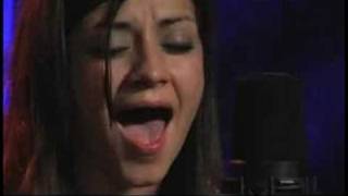 Flyleaf - Fully Alive [Buzznet Acoustic Session]