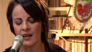 Leila Pinheiro & Roberto Menescal - Revendo Amigos & Era Copacabana