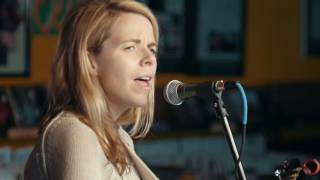 Aoife O'Donovan - "The King of All Birds" (Live from Music Millennium) // The Bluegrass Situation