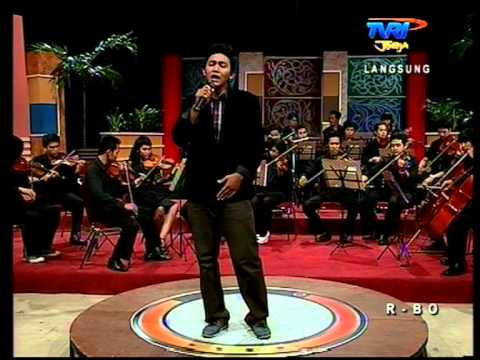 Kr. Dewi Murni Osvia dan Orkes Bresvia