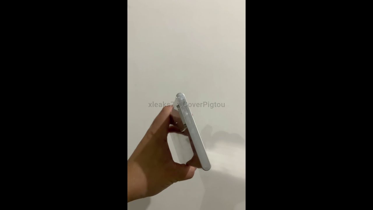 EXCLUSIVE Samsung Galaxy S22 Ultra aluminum dummy phone has leaked - YouTube