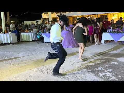 Este hombre nos representa 🫡🫡 // ¡Así se zapatea en Sonora!🔥