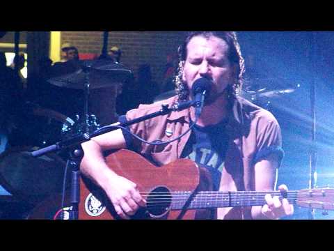 Pearl Jam 10.28.09 - Spectrum Philly 2 - Just Breathe