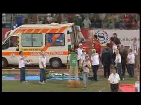 Javelin throw accident - Golden League Rome (13.7.07) RE