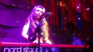 "Goddess Eyes" Julia Holter en Lima