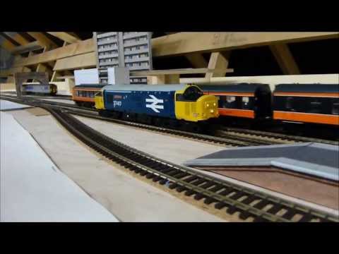 Dean Park Station Video 21 - Bachmann Class 37 DCC Sound