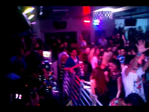 DELAYERS @ LA SCALA San Marino Play Don't You Worry Child 12/01/2013