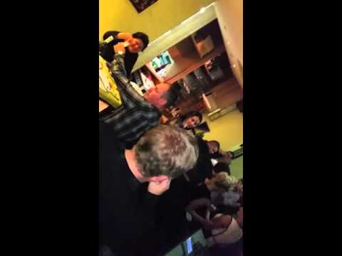 Necko Halac (Zaljubih se Iznenada)