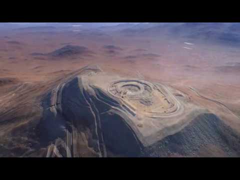Building the Biggest Optical Telescope in the World (4K UHD)
