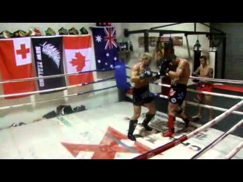 Jarrod Boyle sparring with Carnage