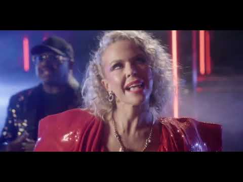 Girl you know its true Caro featuring Charles Shaw @CarolinHenseler