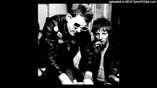 Claude Bessy Interviews Rat Scabies And Captain Sensible 1979 Whiskey A Go Go