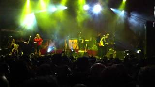 Belle &amp; Sebastian - If You Find Yourself Caught In Love (with a little surprise at the end