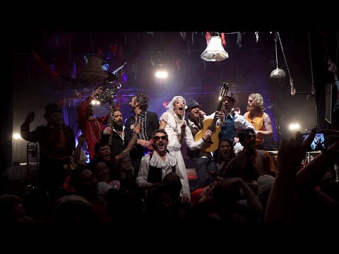 La Caravane Passe - Moulin à paroles - Live (Clip officiel)