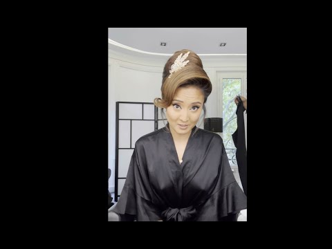 Ashley Park becomes Mindy Chen #EmilyInParis