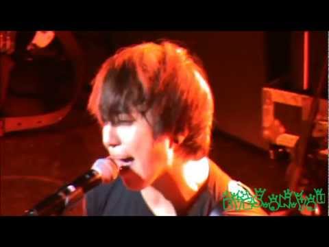 120922 CNBlue In London Concert - Talk English & Y, Why Close Up Fancam