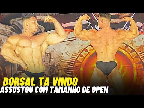 RAMON MOSTRA SHAPE EM GUEST POSING