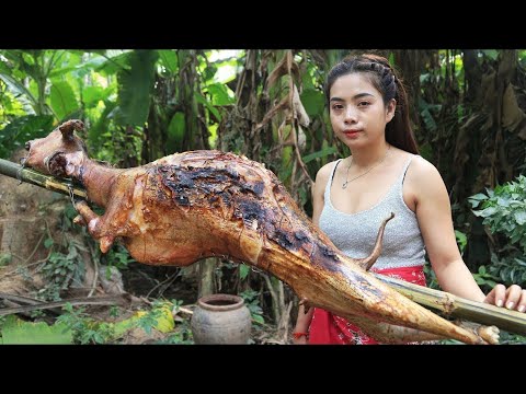 Signature Dish Of A Whole Stuffed Goat I'm Crazy About This Meat Recipe for Whole Lamb Fried onaFire