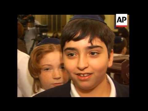 New York's Park East Synagogue choir is preparing for a very important audience: Pope Benedict.  One