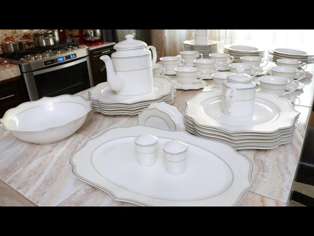 Vídeo relacionado con Spode Creatures of Curiosity - Vajilla de porcelana fina (12 piezas, oro de 22 quilates)