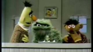 Sesame Street - Ernie,Bert,Oscar &quot;Chocolate Ice Cream&quot;