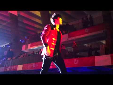 121211 BTOB Sungjae dancing (Asia Super Showcase)