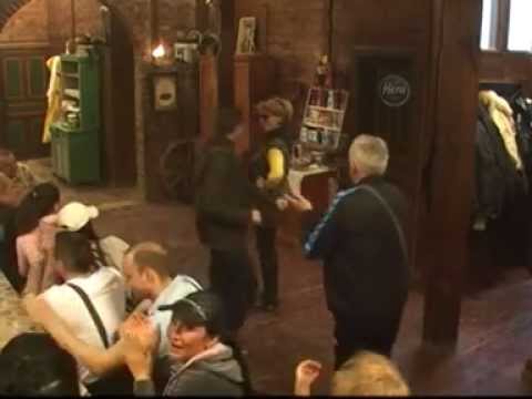 VIP FARMA 4 - Ekrem igra za glumicu