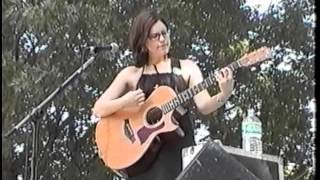 Lisa Loeb & Dweezil Zappa Perform "Drops Me Down" 1999 Dallas AIDS Walk