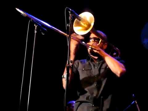 wow Trombone Shorty  Trombone Solo   8 27 10