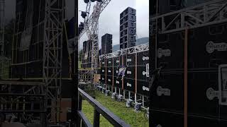 Download lagu bettle kompak audio vs zulfaiz audio di trawas #horeg #soundsystem #Djtanti #karnaval mp3