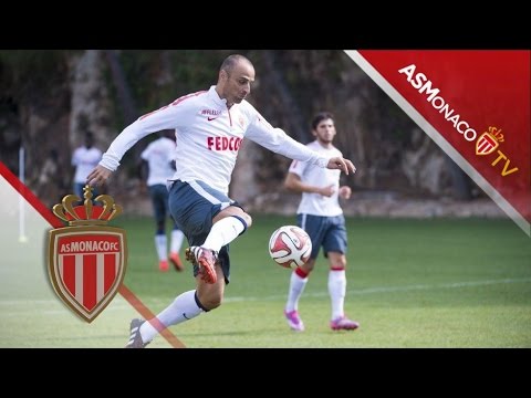 Berbatov, Moutinho, Carvalho, Ocampos... crazy volley shots !