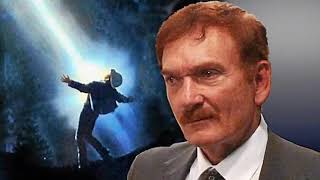 Elton John--i,ve seen the saucers