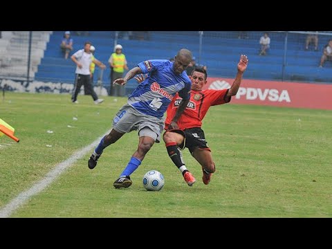 Emelec 3 x 2 Deportivo Cuenca - (Resumen del partido 4 Marzo 2009)