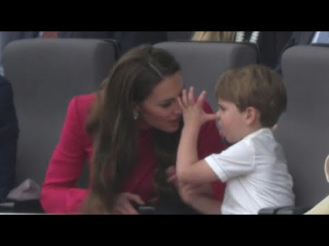 Prinz Louis flegelt sich in die Herzen der Briten | AFP