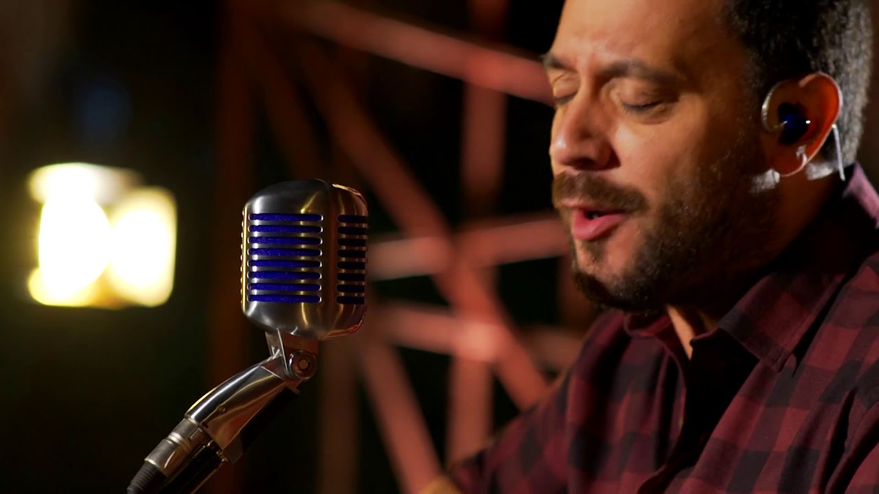 Putar video Lucas Sugo - Amiga sekarang Lucas Sugo - Amiga